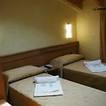 Azzano Holidays Alojamento de Acomodação e Pequeno-almoço