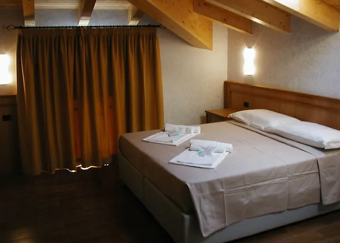 Azzano Holidays Bed & Breakfast
