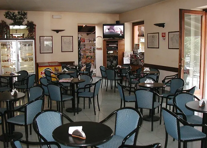 Azzano Holidays Bed & Breakfast Mezzegra