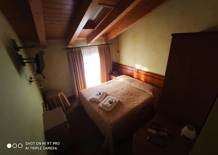 Azzano Holidays Bed & Breakfast 3*